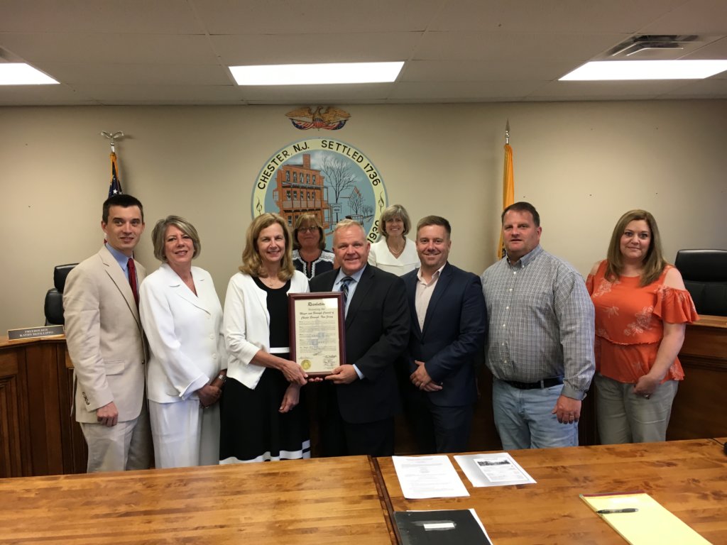 Photo of the freeholders and Chester mayor and council members