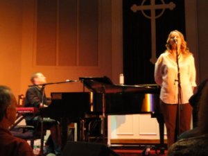 Photo of Joan Osborne performing